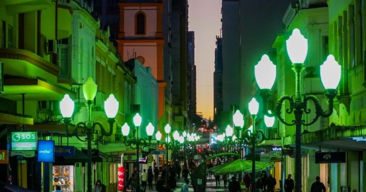 O que abre e fecha no feriadão em Florianópolis: Dia do Servidor Público e feriado de Finados alteram prestação dos serviços na Capital