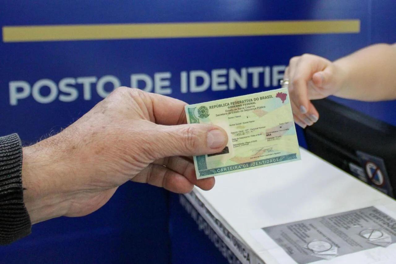 SC chega a 3 milhões de novas identidades; Amurel reúne 409 mil moradores