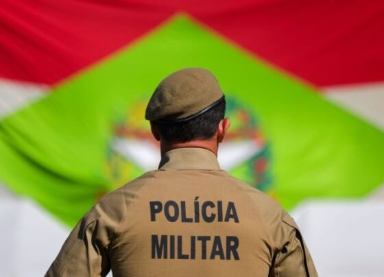 190 anos da PMSC: governador anuncia valorização da carreira militar e reforço no efetivo