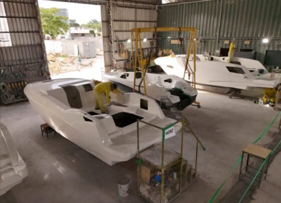 Apenados em SC constroem iates de luxo em iniciativa de ressocialização que é referência nacional