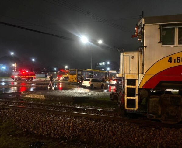 Rádio Cidade FM Foz Itajaí – 91.7