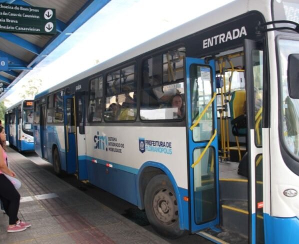 Rádio Cidade FM Foz Itajaí – 91.7