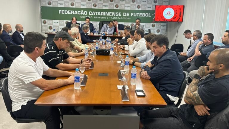 Rádio Cidade FM Foz Itajaí – 91.7
