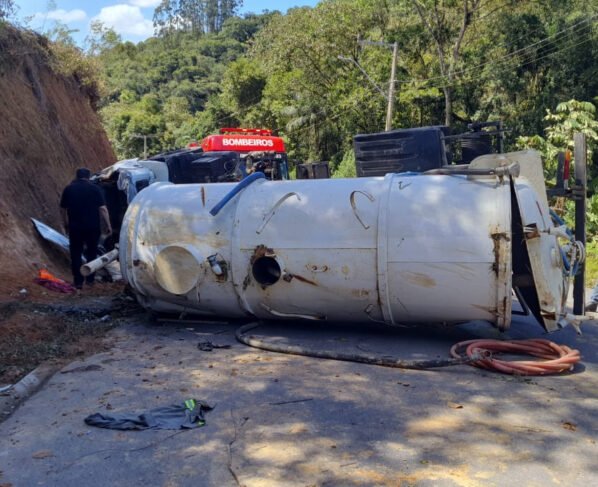 Rádio Cidade FM Foz Itajaí – 91.7