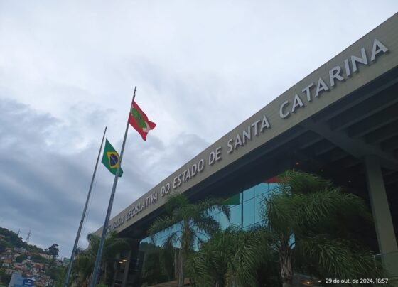 Rádio Cidade FM Foz Itajaí – 91.7