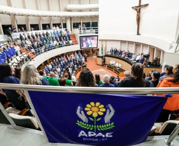 Rádio Cidade FM Foz Itajaí – 91.7