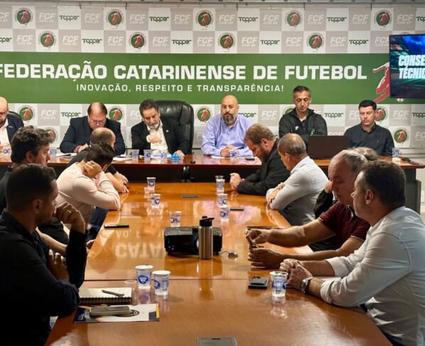 Rádio Cidade FM Foz Itajaí – 91.7