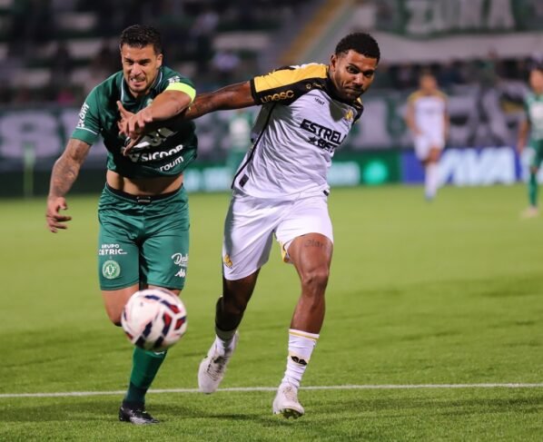 Brasil goleia Irã na estreia da primeira edição da Copa do Mundo feminina de Futsal da FIFA