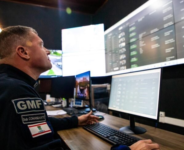 Rádio Cidade FM Foz Itajaí – 91.7