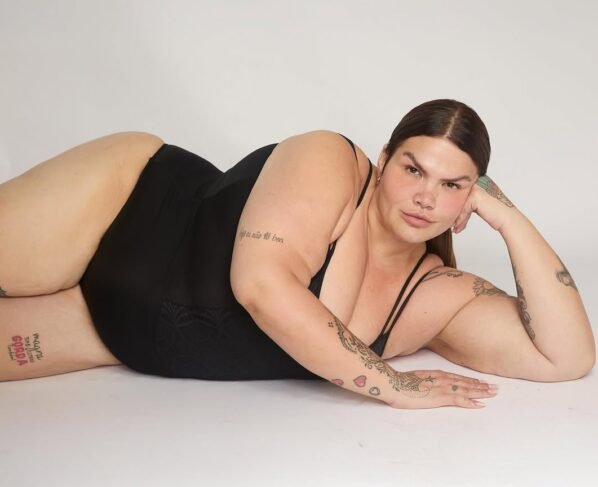 Crédito: Reprodução Instagram @thaiscarla