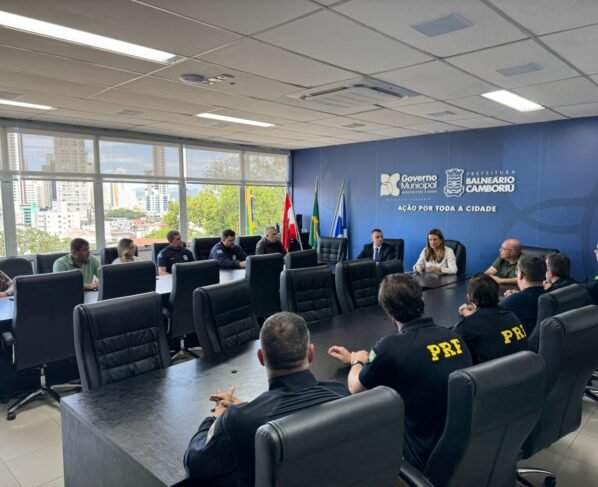 Rádio Cidade FM Foz Itajaí – 91.7