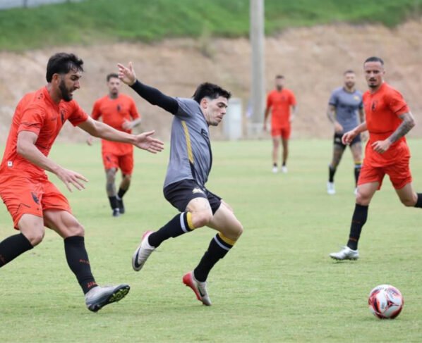 Avaí anuncia contratação do volante Pedro Cuiabá para 2026