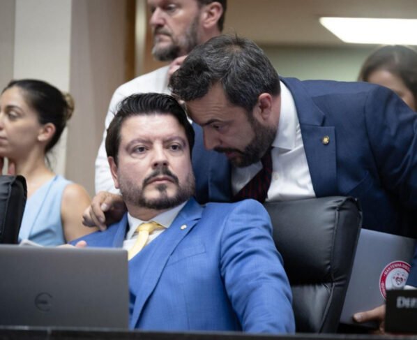 Rádio Cidade FM Foz Itajaí – 91.7