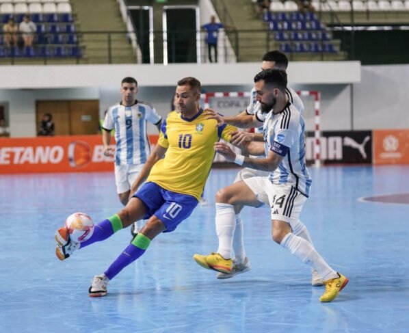 Rádio Cidade FM Foz Itajaí – 91.7