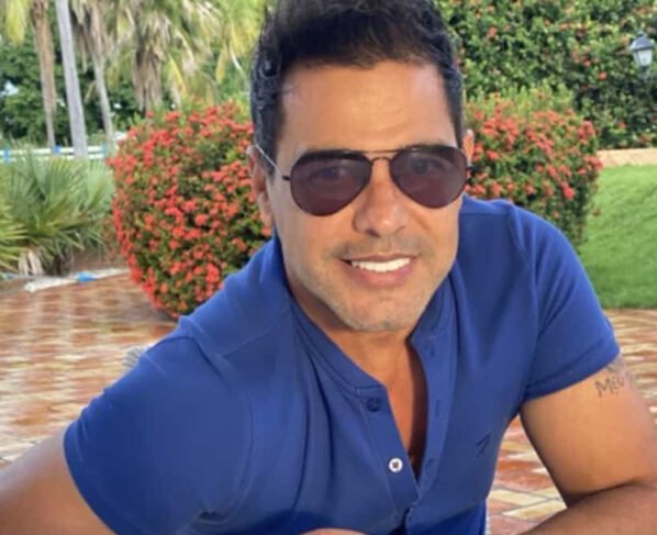 Zez&eacute; Di Camargo