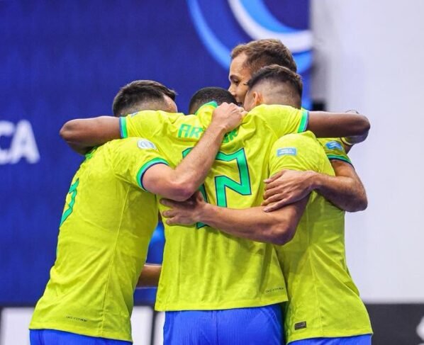 Rádio Cidade FM Foz Itajaí – 91.7