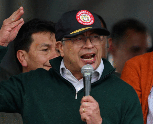 Rádio Cidade FM Foz Itajaí – 91.7