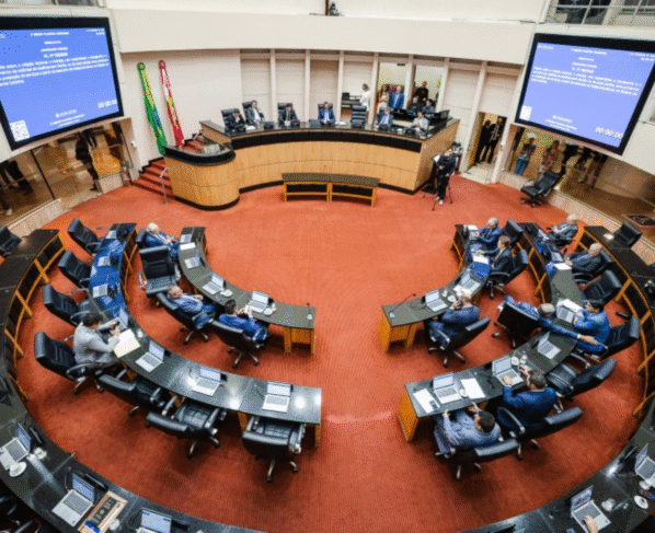 Rádio Cidade FM Foz Itajaí – 91.7